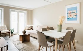 Stay Urban - Stylish Scandinavian Gem With French Balcony